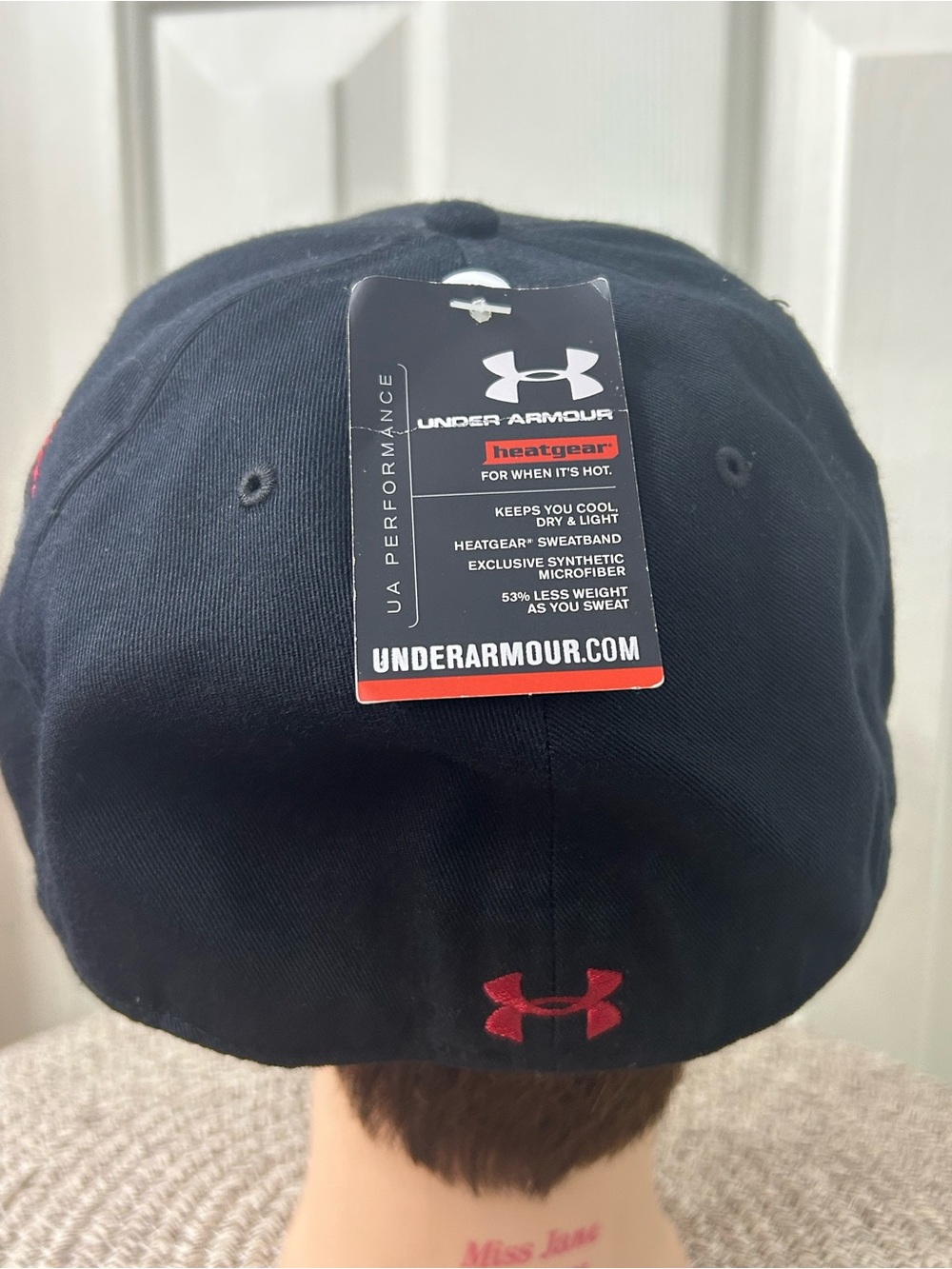 Under Armour Hat Cap Fitted Size 7 3/4 Black Big Red Stitched Logo NWT - Picture 4 of 8